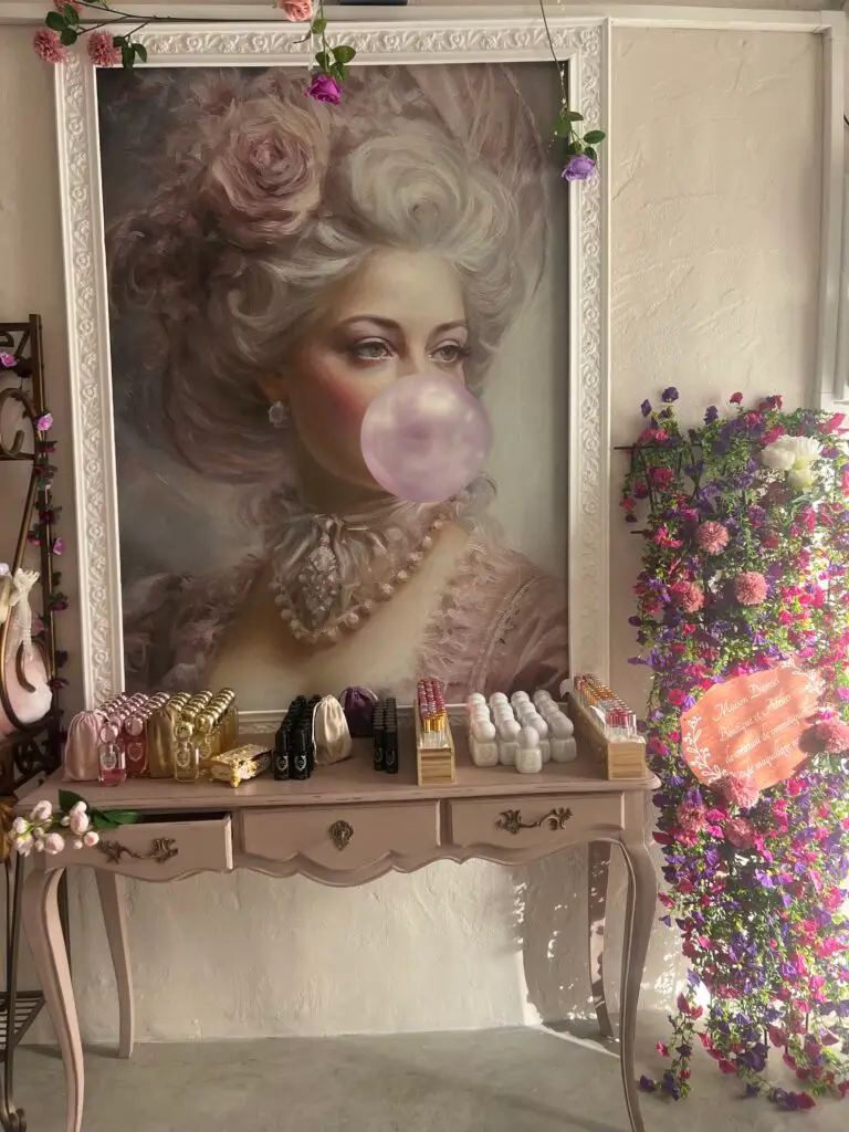 Créations Maison Damsel présentées en boutique
