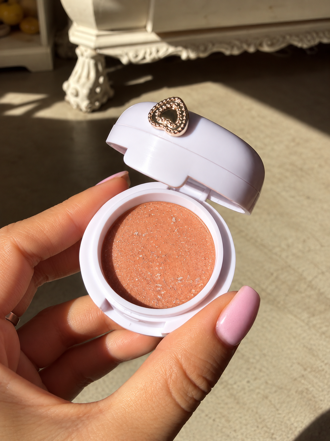 Baume satiné en pot - Nude scintillant - Soin à lèvres teinté – Image 2