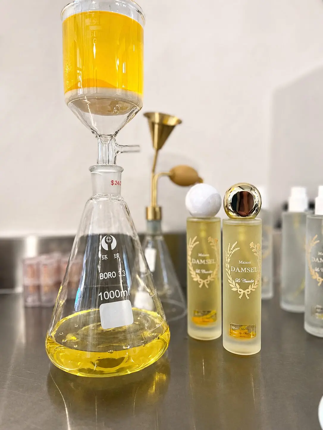 Création de parfum laboratoire Le Castellet